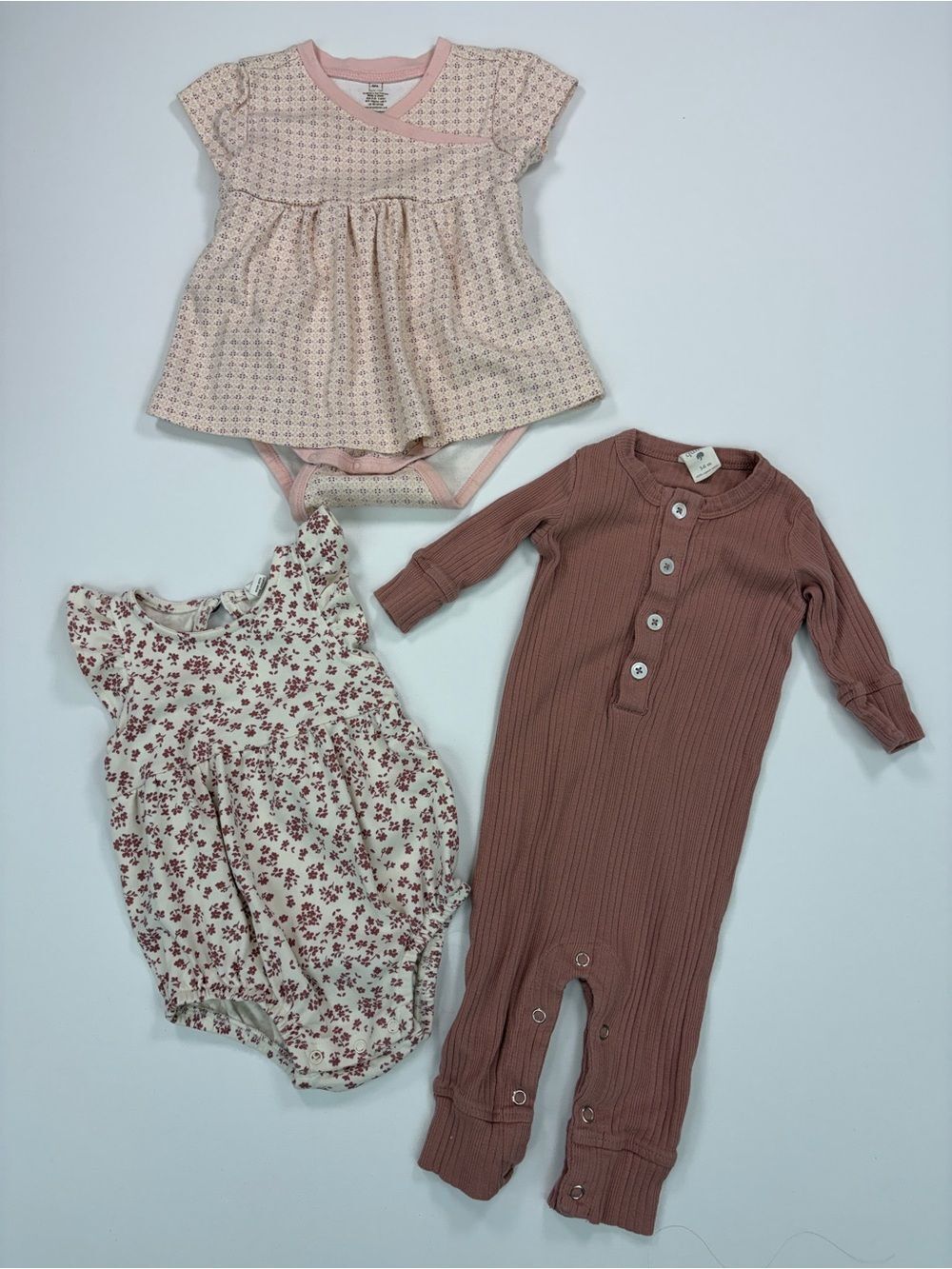 3-Piece Bundle Neutral Baby Outfits — Pink, Cream Mauve Rose